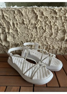 Jems Beyaz Cilt Boncuk İşlemeli Sandalet
